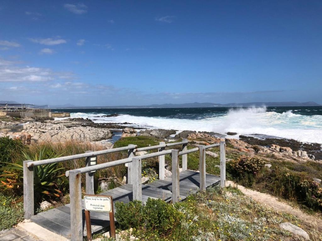 Whale Rock Estate Hermanus Sea View Apartment Bagian luar foto