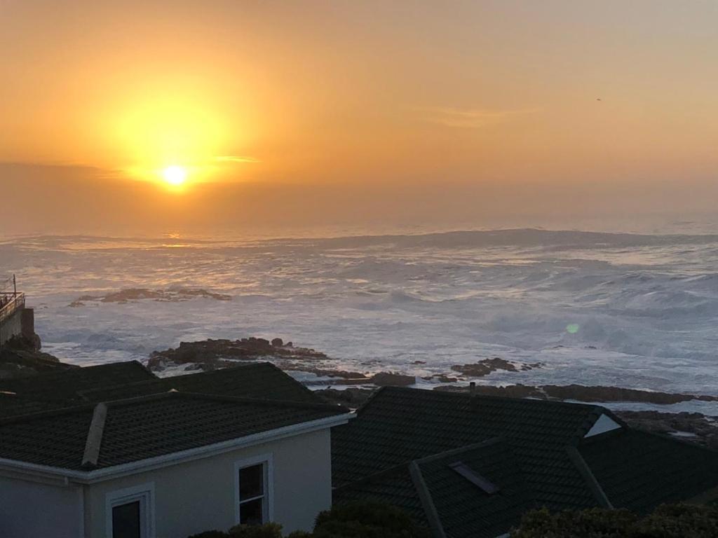 Whale Rock Estate Hermanus Sea View Apartment Bagian luar foto